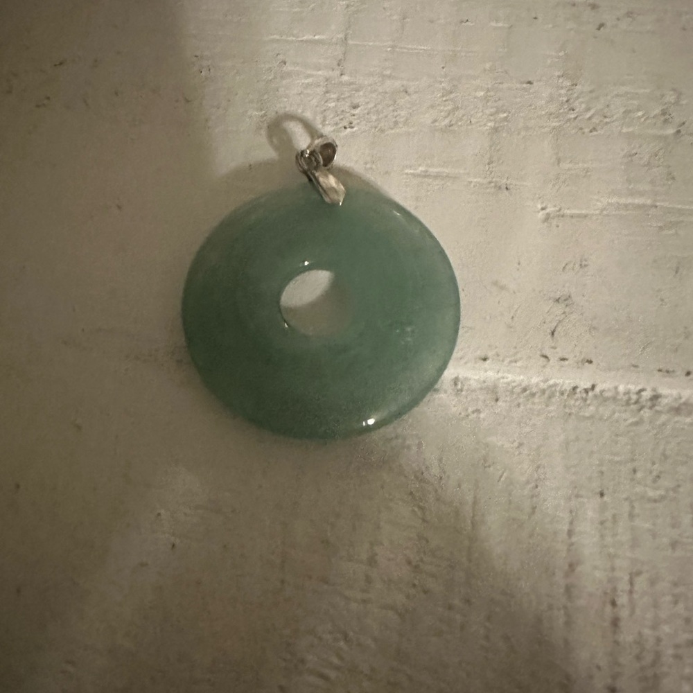 Women’s jade necklace pendant